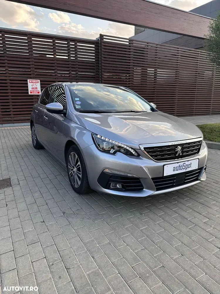 Peugeot 308 II PureTech 130 GPF EAT8 Stop & Start Allure Business-Paket — imagine 5