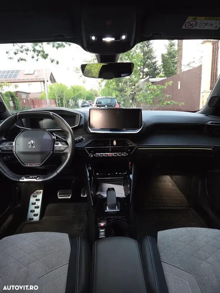 Peugeot 2008 II e-2008 GT Line — imagine 4