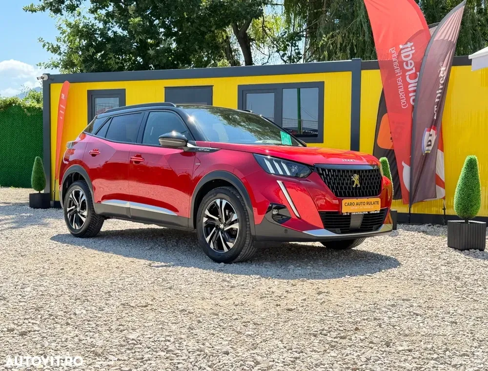 Peugeot 2008 II PureTech 130 EAT8 GT Exclusive — imagine 5