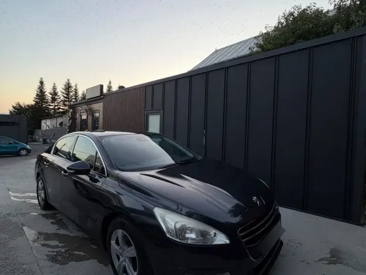 Peugeot 508 I 2.0 HDI FAP BVA Active