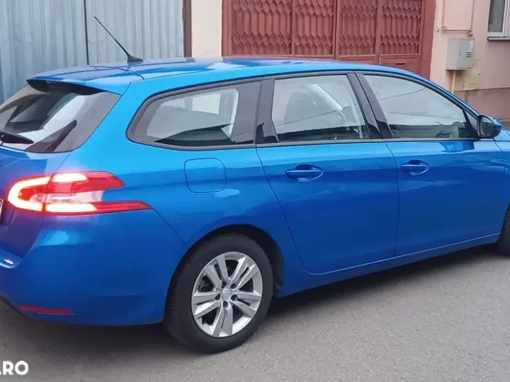 Peugeot 308 III BlueHDi 130 Stop & Start Active Business-Paket