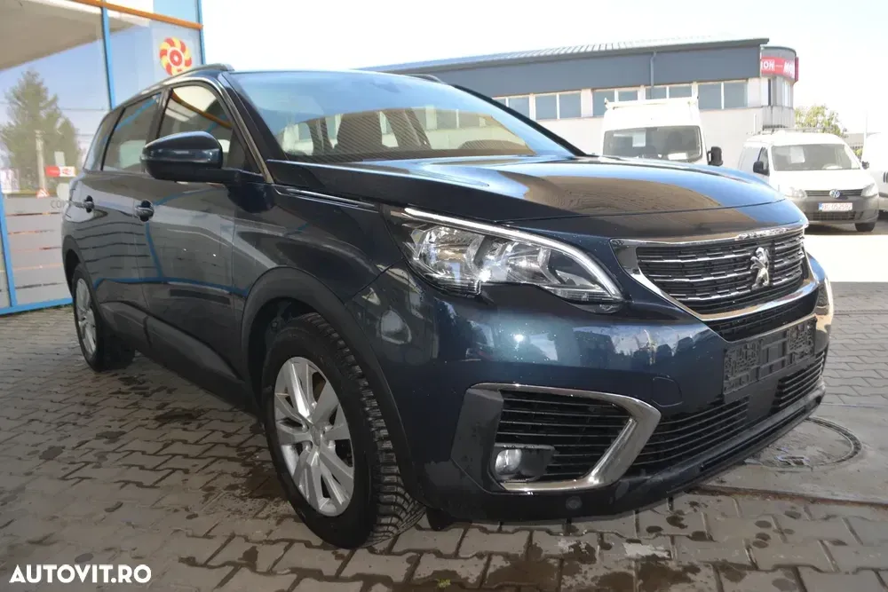 Peugeot 5008 II BlueHDI 130 EAT8 Active — imagine 4