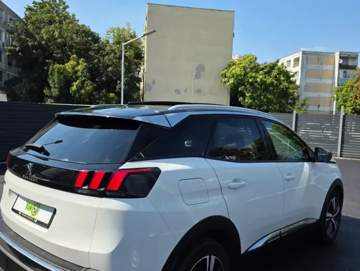 Peugeot 3008 II 1.5 BlueHDI S&S EAT8 Allure