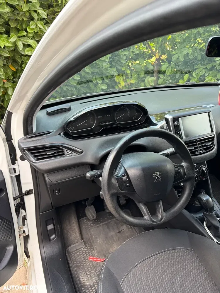 Peugeot 208 I 1.6 BlueHDi FAP Style — imagine 6