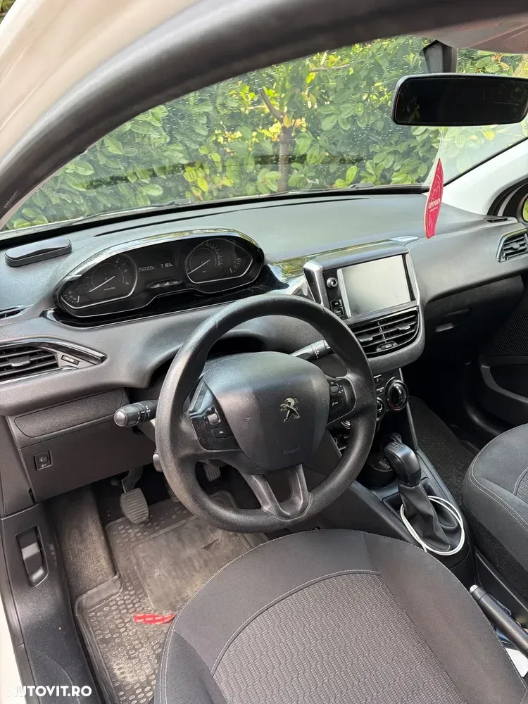 Peugeot 208 I 1.6 BlueHDi FAP Style — imagine 4