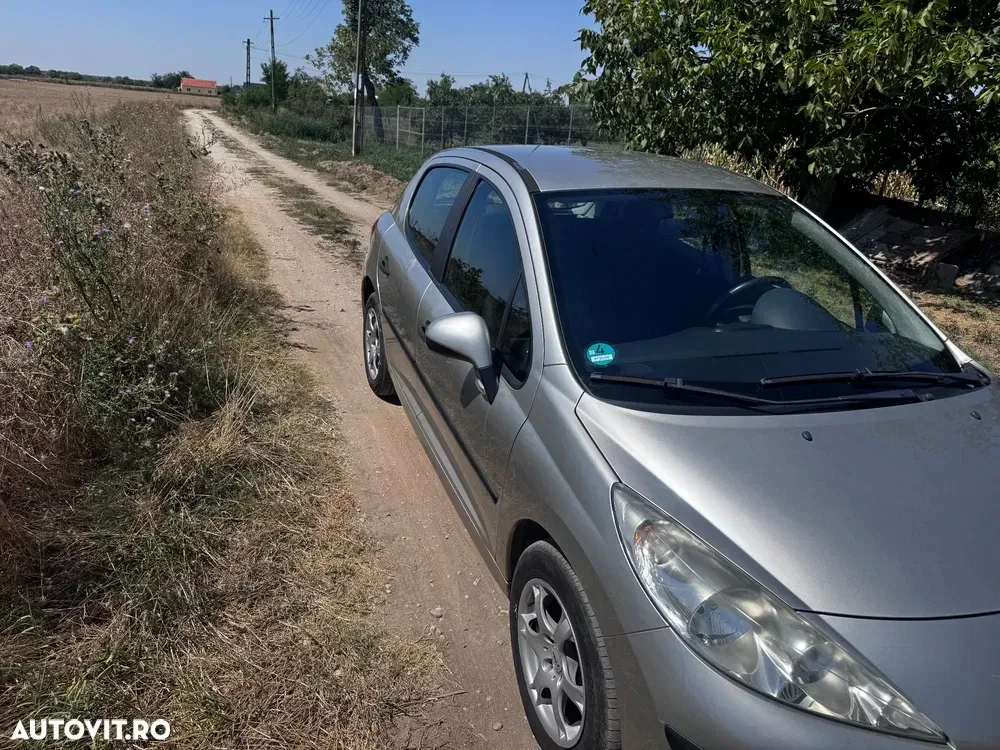 Peugeot 207 1.4HDI Trendy — imagine 3