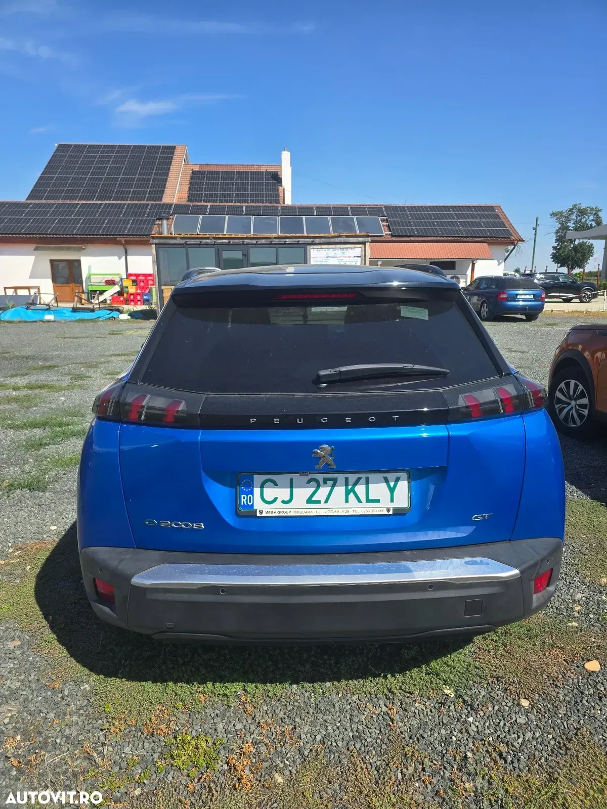 Peugeot 2008 II e-2008 GT — imagine 3