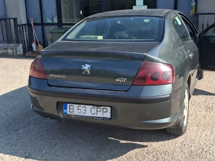 Peugeot 407