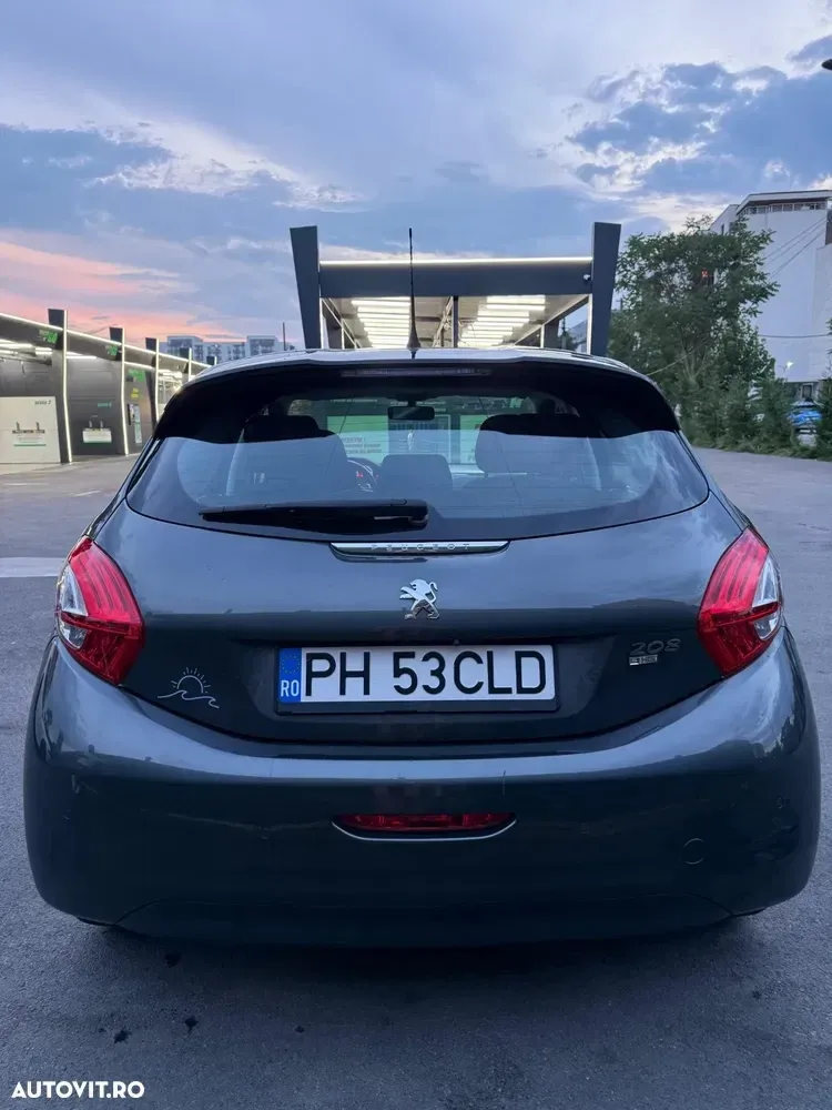 Peugeot 208 I — imagine 4