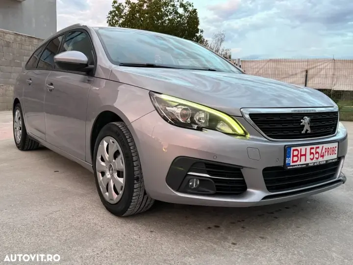 Peugeot 308 II