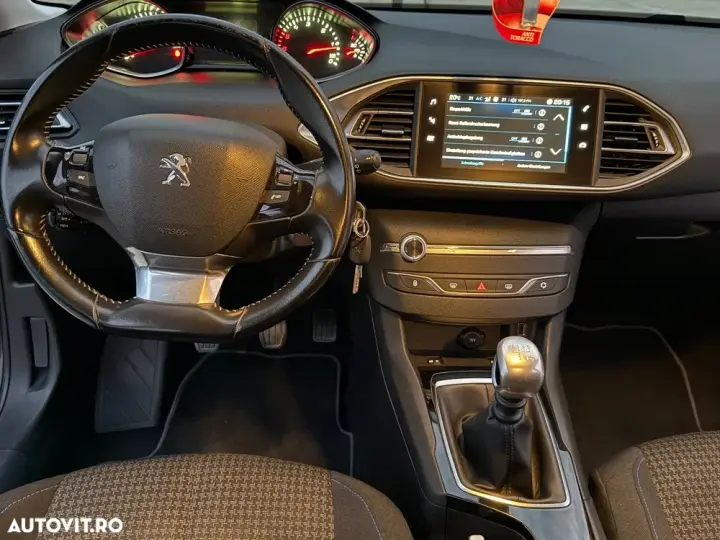 Peugeot 308 II