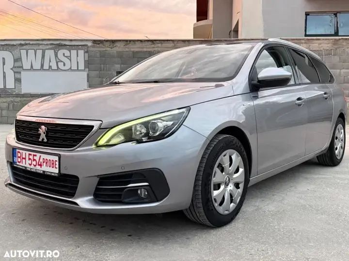 Peugeot 308 II