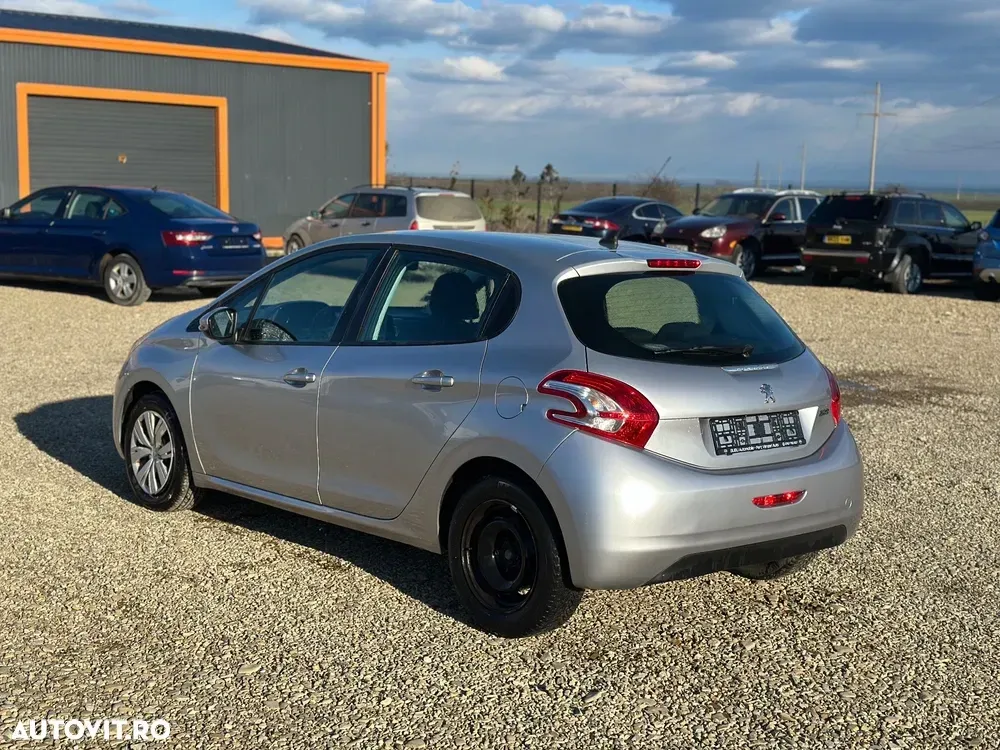 Peugeot 208 I HDi 68 Access — imagine 4