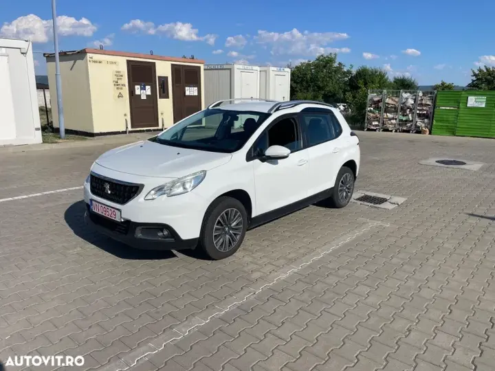Peugeot 2008 I BlueHDi 100 STOP & START Style