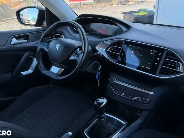 Peugeot 308 III