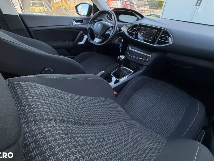 Peugeot 308 III