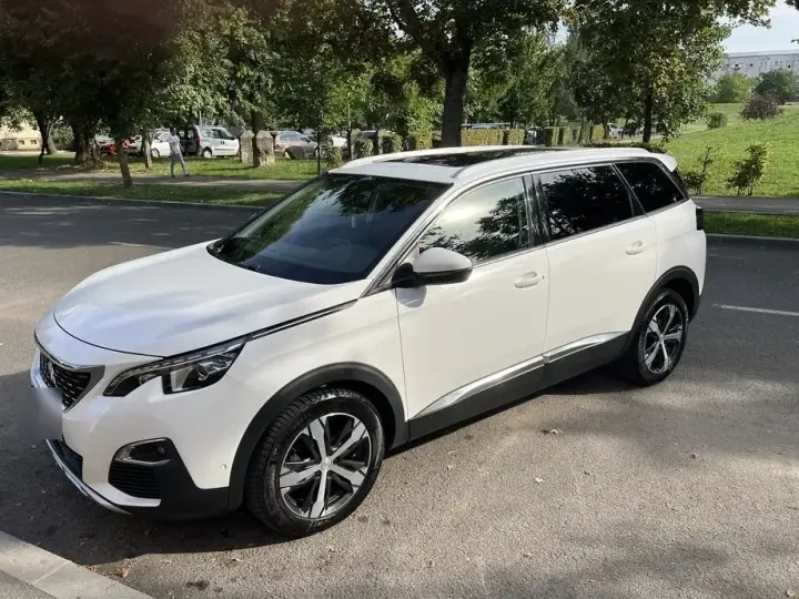 Peugeot 5008 II