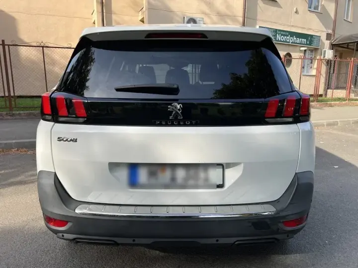 Peugeot 5008 II