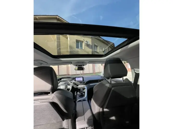 Peugeot 5008 II