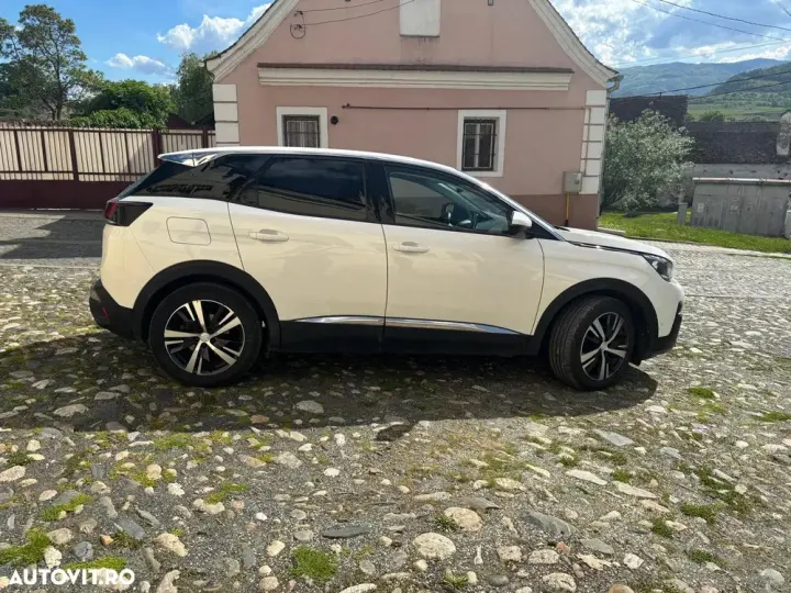 Peugeot 3008 II