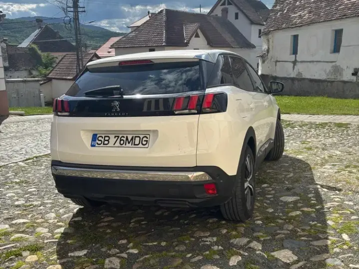 Peugeot 3008 II