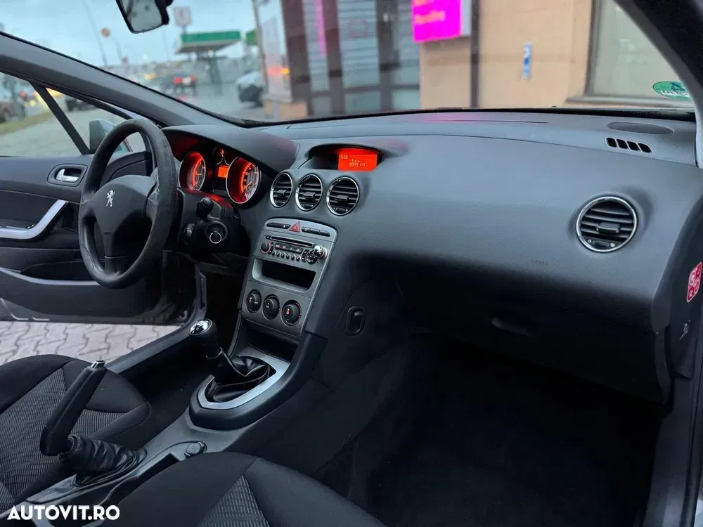 Peugeot 308 — imagine 6
