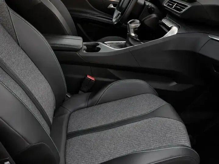 Peugeot 3008 II