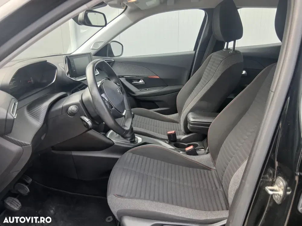 Peugeot 2008 II PureTech 100 Active — imagine 3