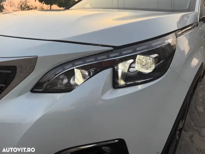 Peugeot 3008 PureTech 130 Stop & Start GPF EAT8 GT