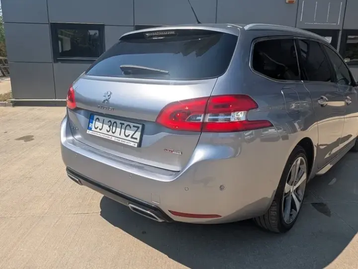 Peugeot 308 II