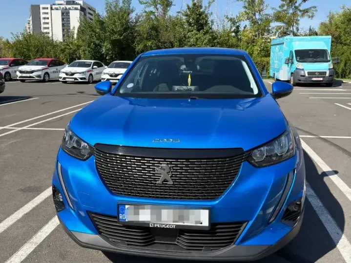 Peugeot 2008 II 1.2 L PureTech STT EAT8 Active