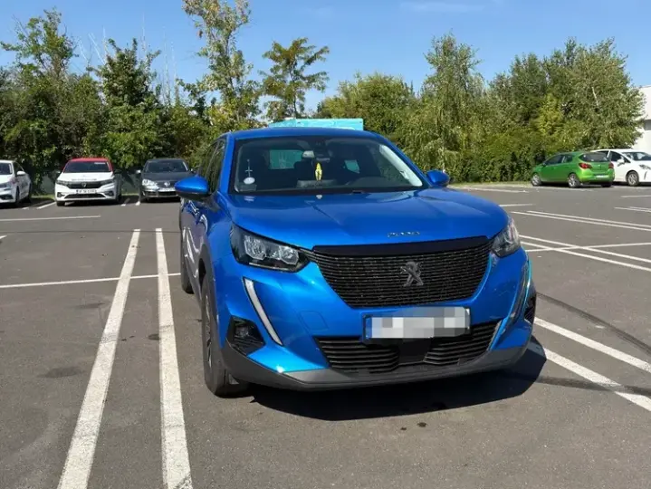 Peugeot 2008 II 1.2 L PureTech STT EAT8 Active