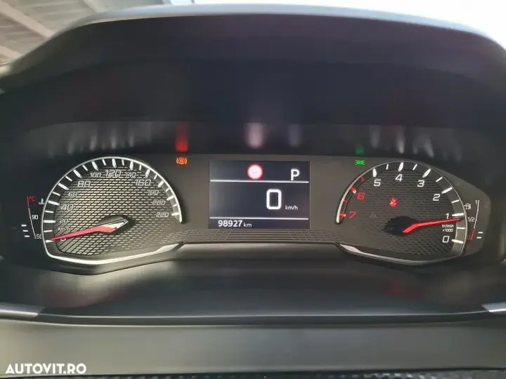 Peugeot 2008 II PureTech 130 EAT8 Active