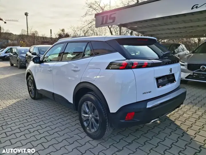Peugeot 2008 II PureTech 130 EAT8 Active