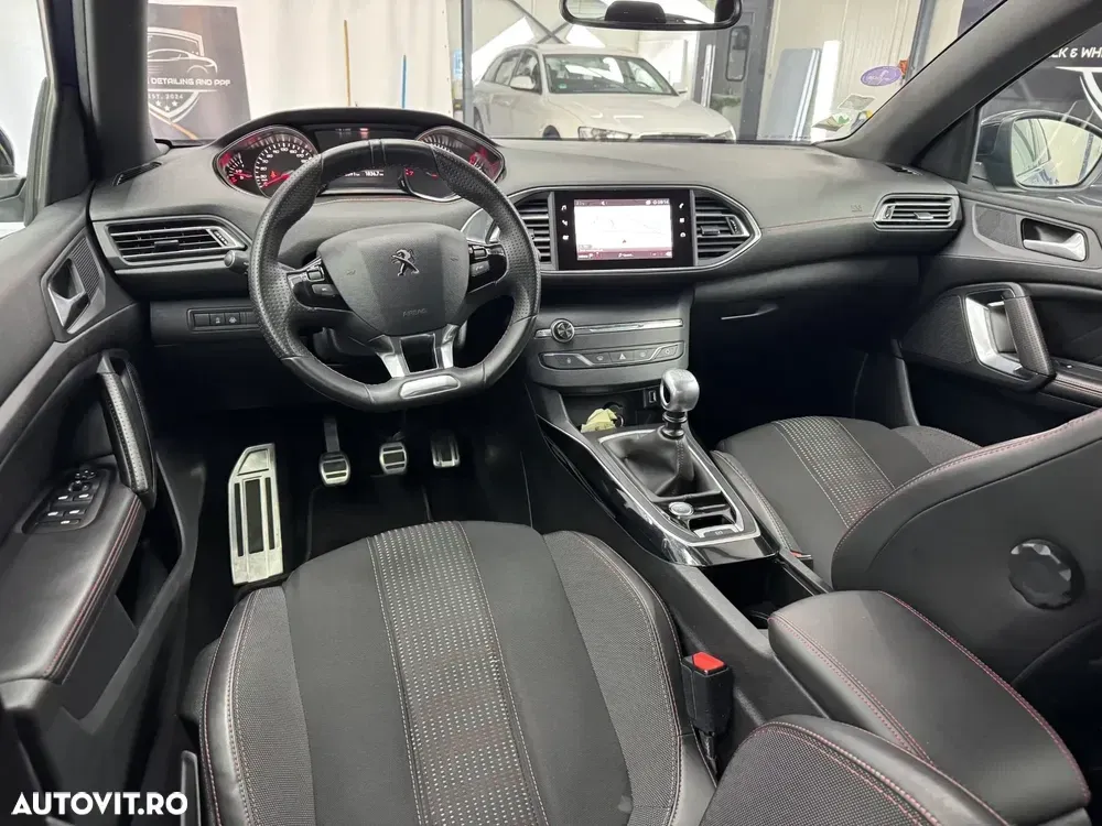 Peugeot 308 II PureTech 130 Stop & Start GT-Line Edition — imagine 4