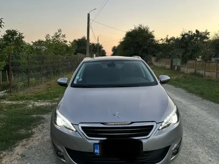 Peugeot 308 II