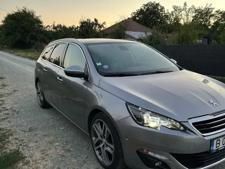 Peugeot 308 II