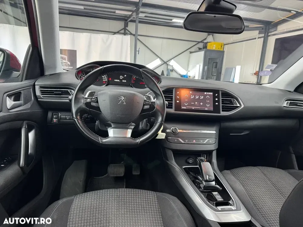 Peugeot 308 II PureTech 130 GPF EAT8 Stop & Start Allure — imagine 4