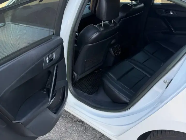 Peugeot 508 I Hybrid4