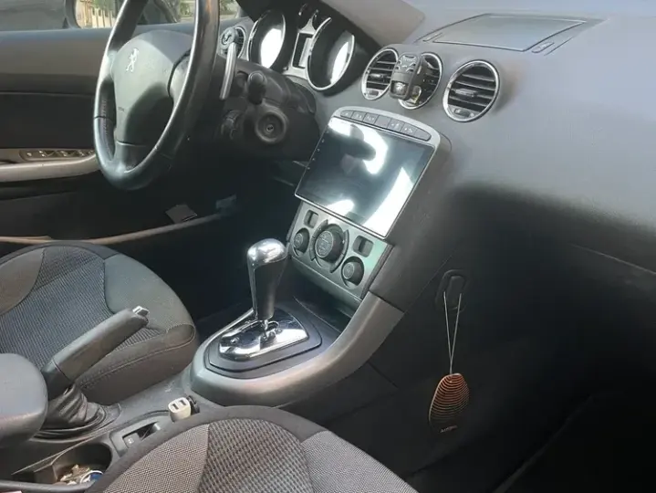 Peugeot 308 I