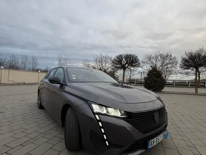 Peugeot 308 III BlueHDi 130 EAT8 Stop & Start Active