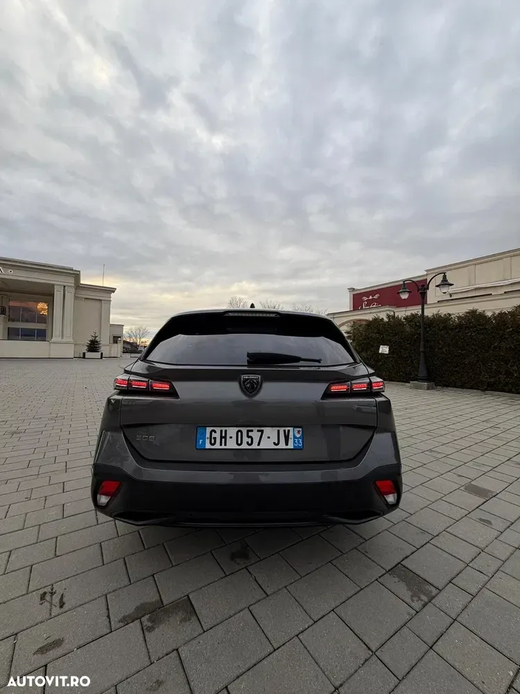 Peugeot 308 III BlueHDi 130 EAT8 Stop & Start Active — imagine 4