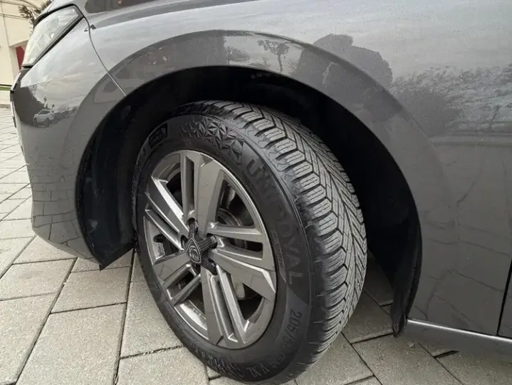 Peugeot 308 III BlueHDi 130 EAT8 Stop & Start Active
