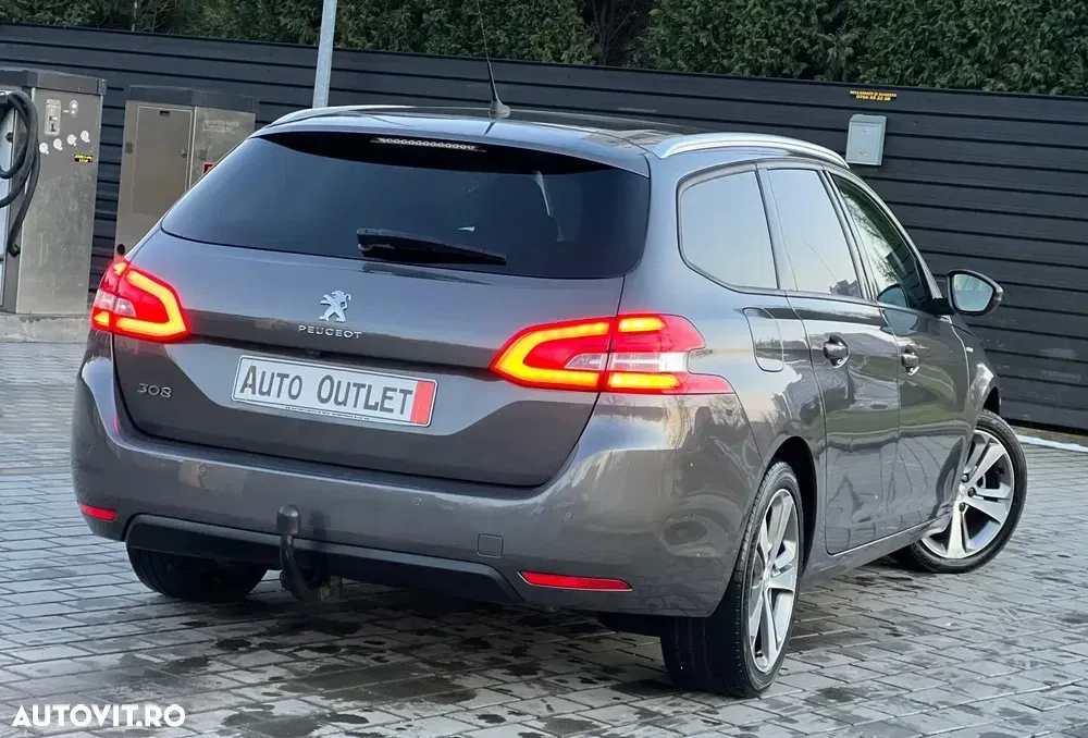 Peugeot 308 1.2 L PureTech Turbo S&S Allure — imagine 4