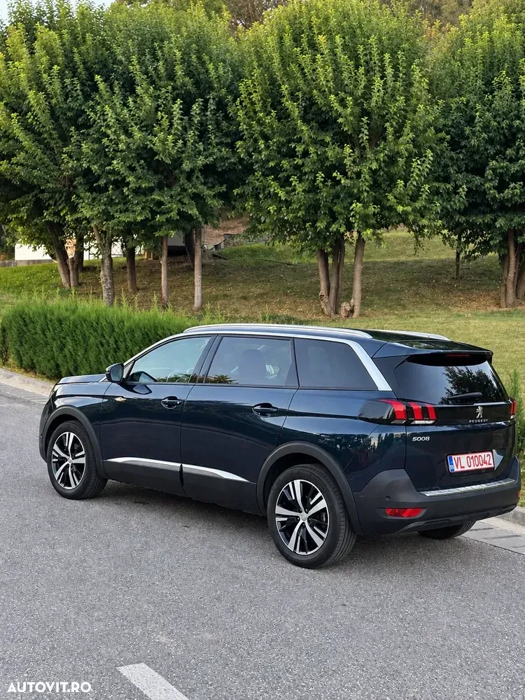 Peugeot 5008 II PureTech 130 Stop & Start Allure Pack — imagine 3