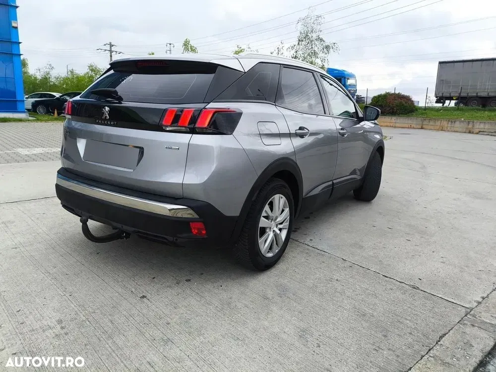 Peugeot 3008 II 1.2 PureTech Turbo S&S EAT8 Allure — imagine 4