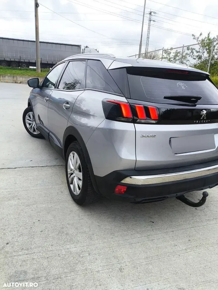 Peugeot 3008 II 1.2 PureTech Turbo S&S EAT8 Allure — imagine 3