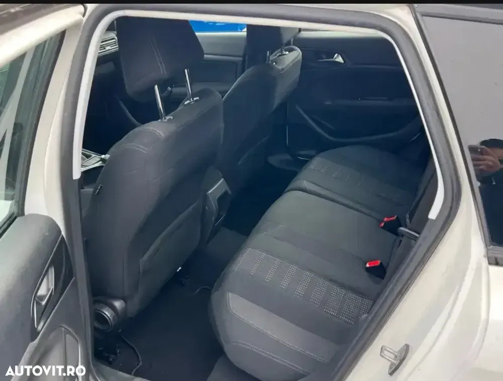 Peugeot 308 II BlueHDi FAP 120 EAT6 Stop & Start Active — imagine 3