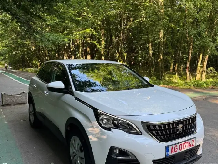 Peugeot 3008 II PureTech 130 Stop & Start GPF EAT8 Active Business-Paket