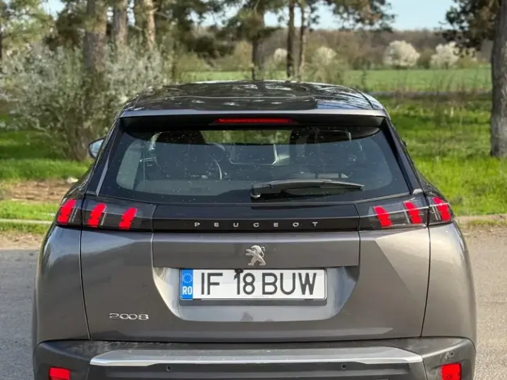 Peugeot 2008 II PureTech 130 EAT8 Allure